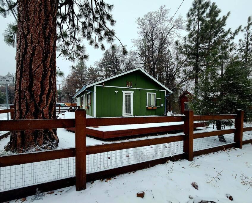 Bear Escapes II Affordable Luxury Cabin Sugarloaf Екстер'єр фото