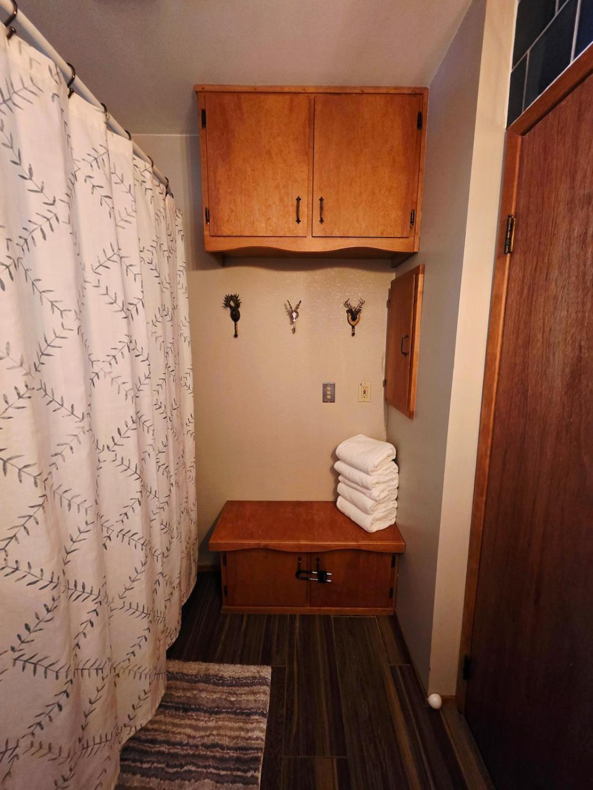 Bear Escapes II Affordable Luxury Cabin Sugarloaf Екстер'єр фото