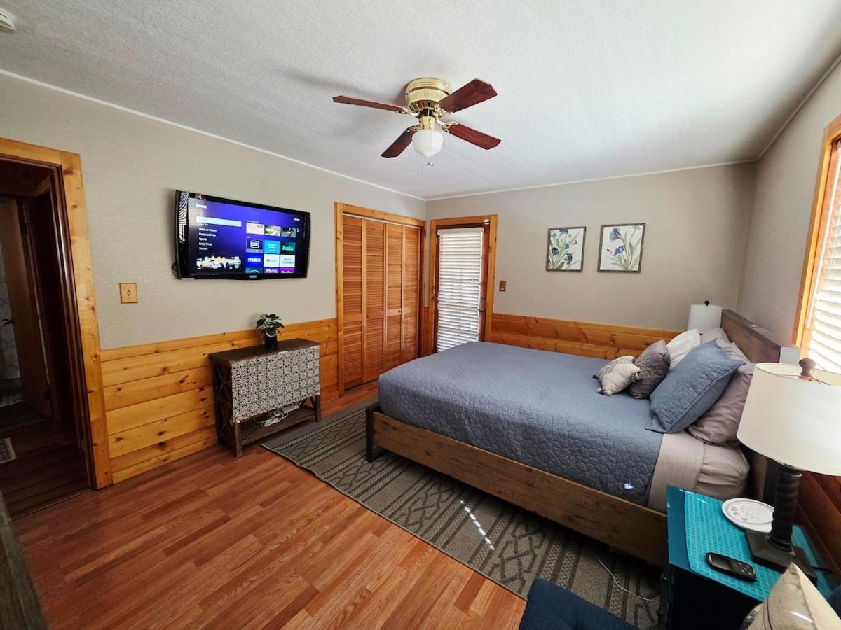 Bear Escapes II Affordable Luxury Cabin Sugarloaf Екстер'єр фото
