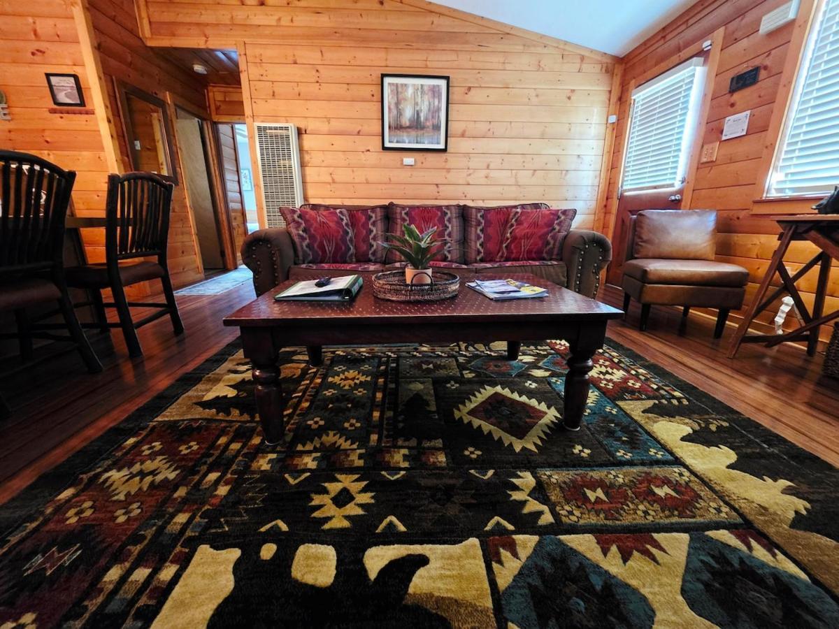 Bear Escapes II Affordable Luxury Cabin Sugarloaf Екстер'єр фото